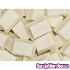 White Chocolate Kit Kat Minis Candy: 7.6-Ounce Bag -Sweet Candy Planet white chocolate kit kat minis candy 7 6 ounce bag candy warehouse 3 0465a26c d783 4fd5 aa90 7f8f175c8427
